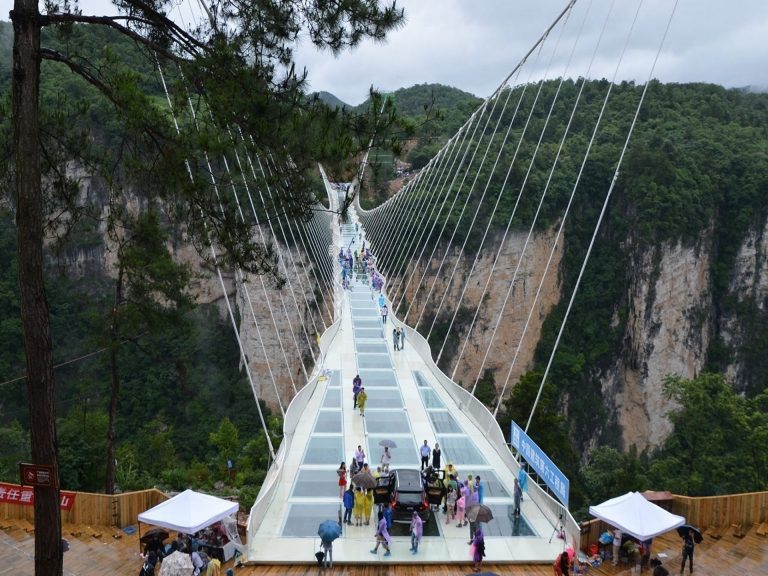 Glass Bridge of Zhangjiajie - Zhangjiajie Attractions - China Top Trip